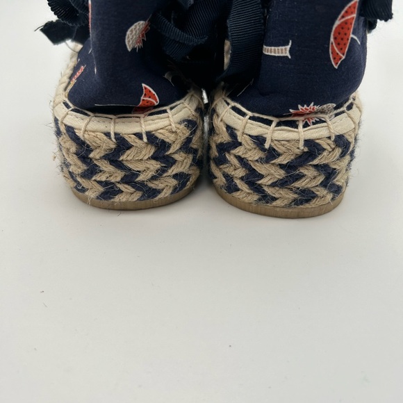Laura Marana Not Rated Espadrilles, Blue Beach Scene, Straps Size 8.5* - Picture 3 of 8